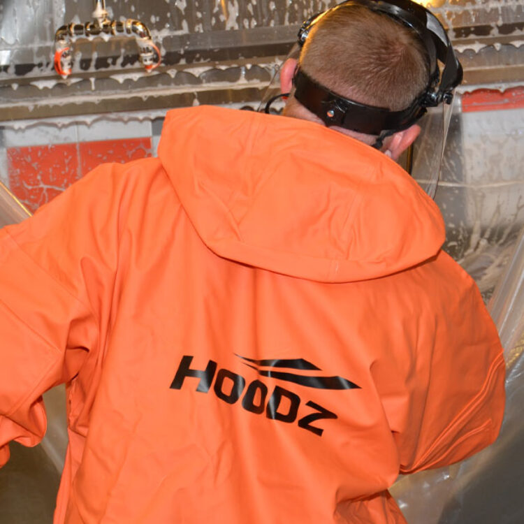 Hoodz-service-tech