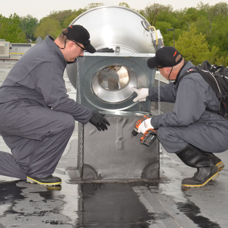 HOODZ commercial kitchen cleaning services